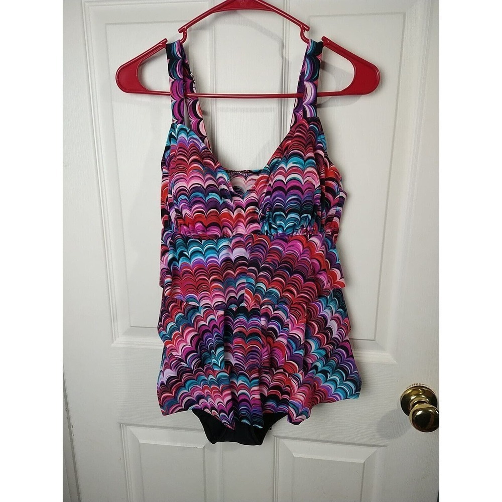 Croft And Barrow One Piece Multicolor Rainbow Adjust Strap Swimsuit. Size 10